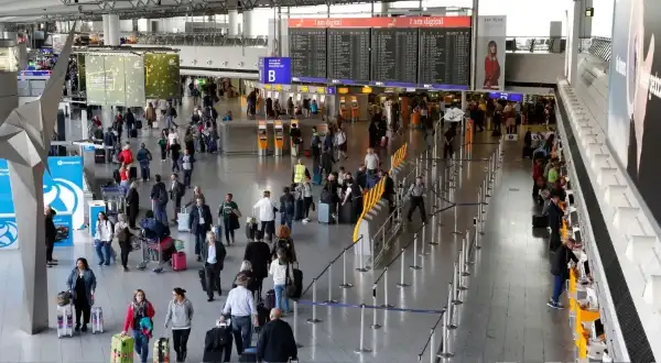 Terminal 1 am Flughafen Frankfurt Airport FRA